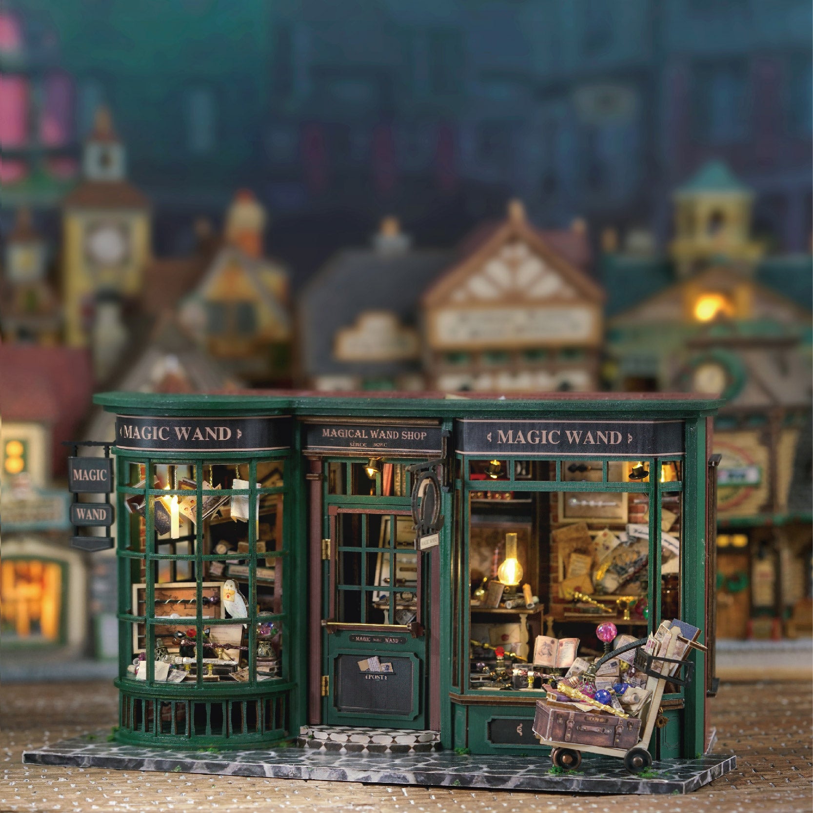 CUTEBEE 1: 24 DIY Dollhouse Kit(Magic Shop)