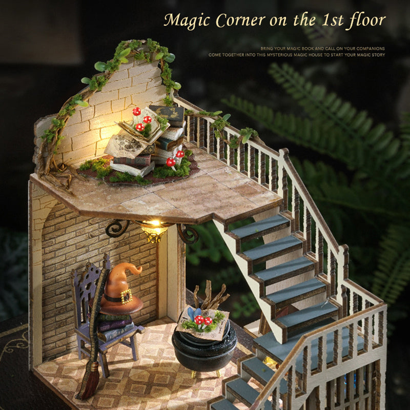 CUTEBEE 1: 24 DIY Dollhouse Kit(Magic Workshop)