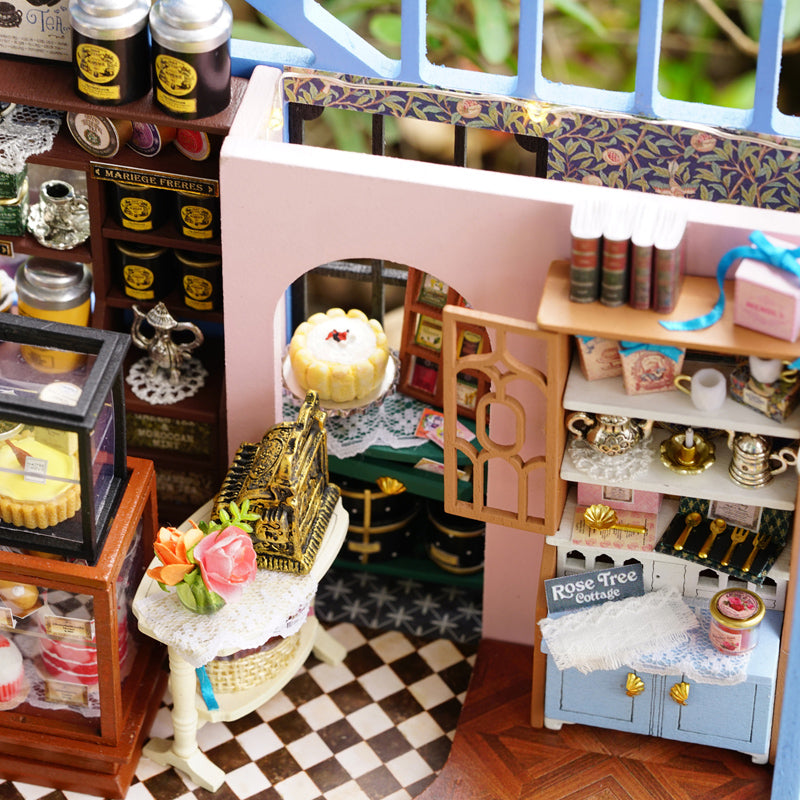 CUTEBEE 1: 24 DIY Dollhouse Kit (Rose Garden Tea House)