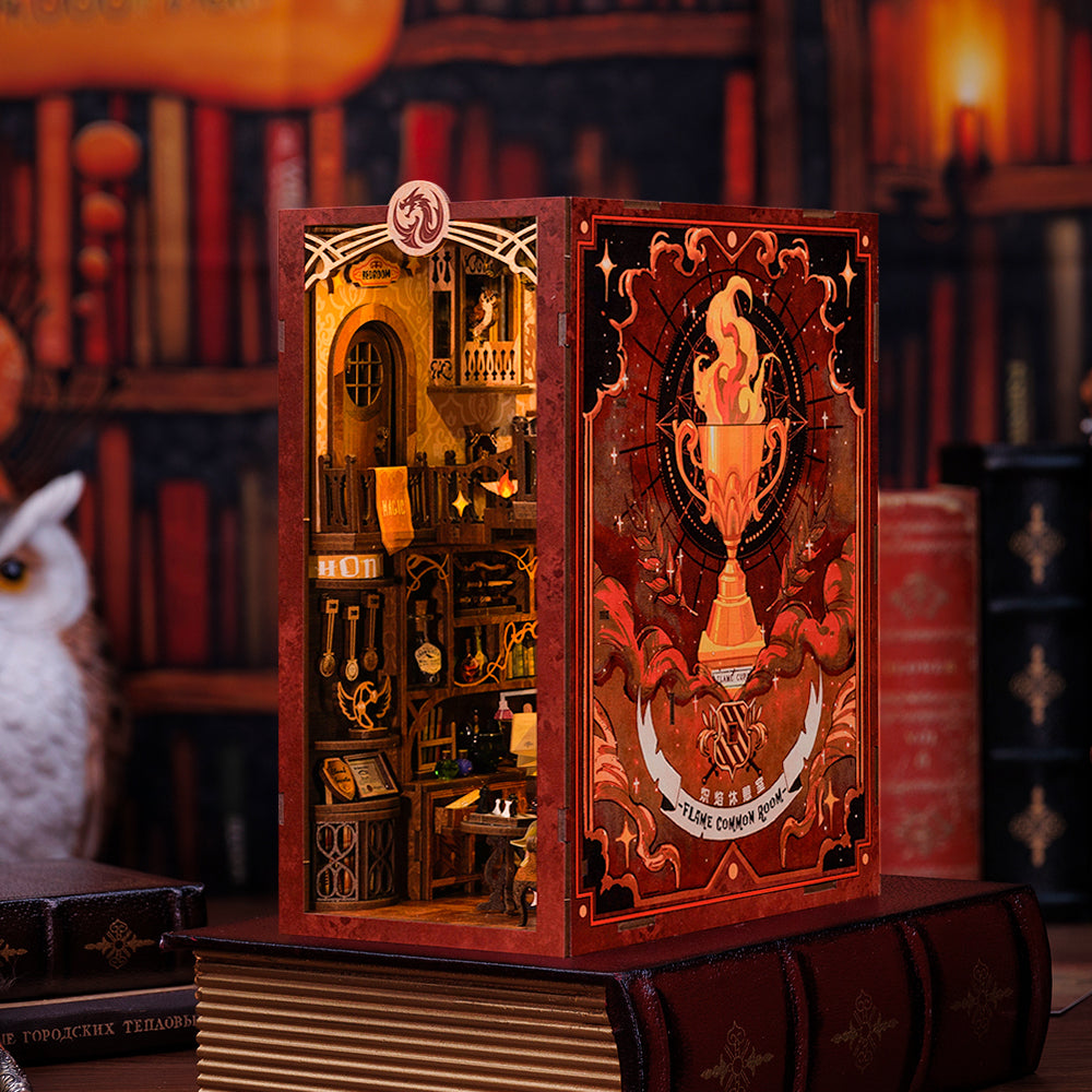 CUTEBEE DIY Book Nook Kit (Flame Common Room)