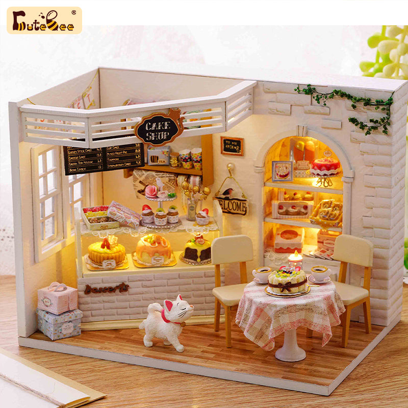 CUTEBEE 1:24 DIY Dollhouse Kit (Cake Diary)