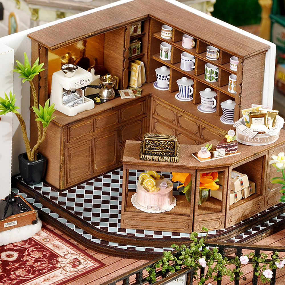 CUTEBEE 1: 24 DIY Dollhouse Kit (Forest Teashop )