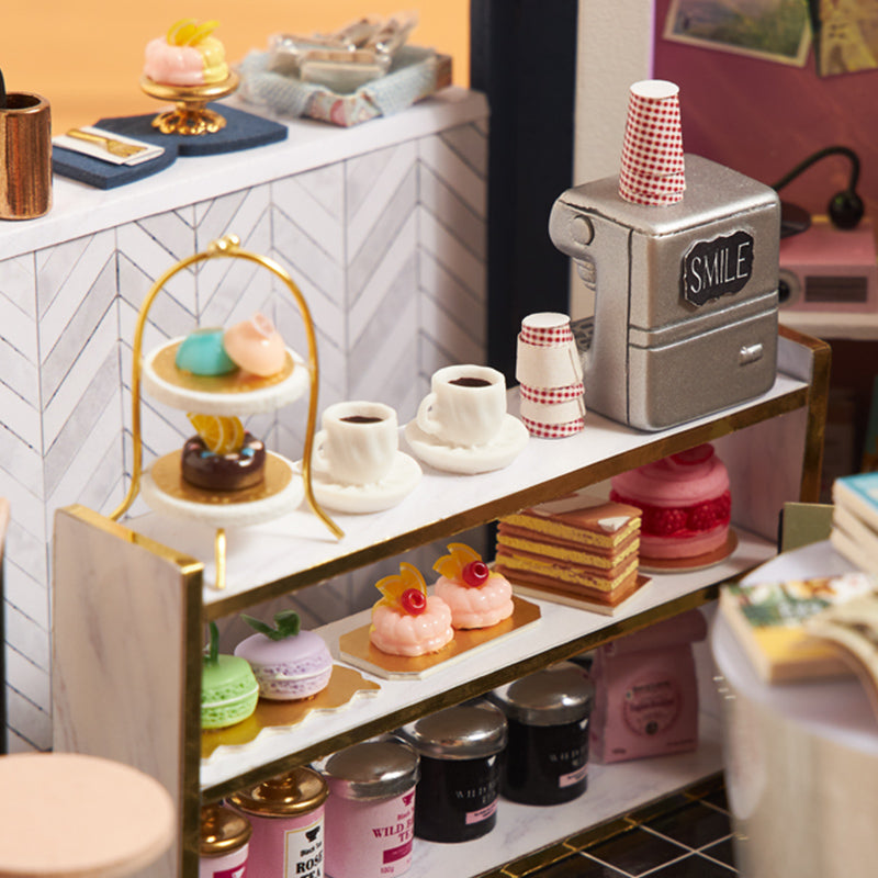 CUTEBEE 1:24 Dollhouse Kit (Book Cafe)