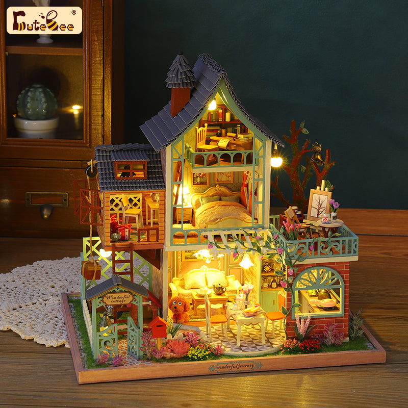 CUTEBEE 1:24 DIY Dollhouse Kit ( Jungle Resort)