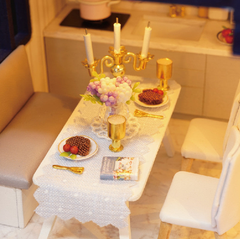 CUTEBEE 1: 24 DIY Dollhouse Kit (Time Apartment)