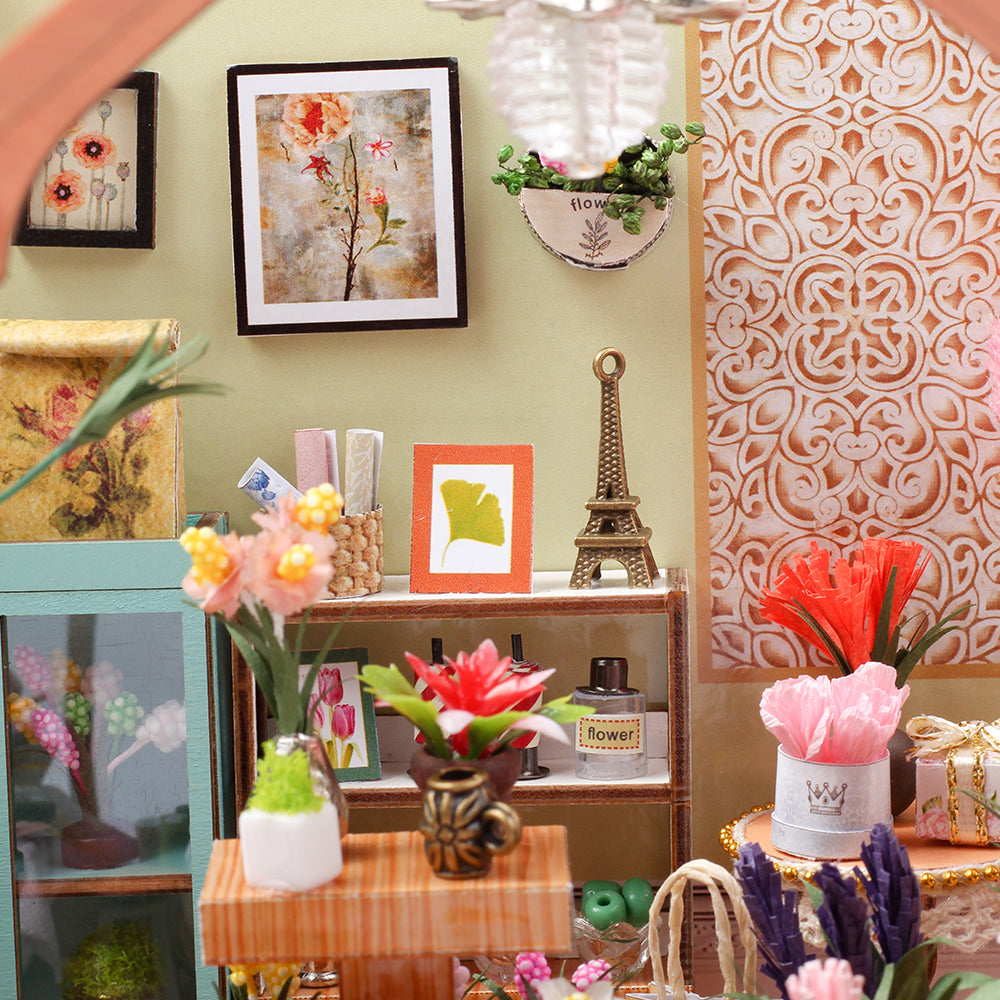 CUTEBEE  1: 24 DIY Dollhouse Kit (Jenny's Greenhouse)