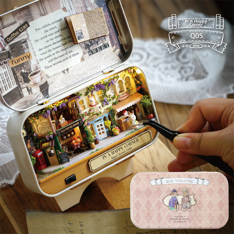 CUTEBEE 1: 24 DIY Dollhouse Kit（Box theater ）