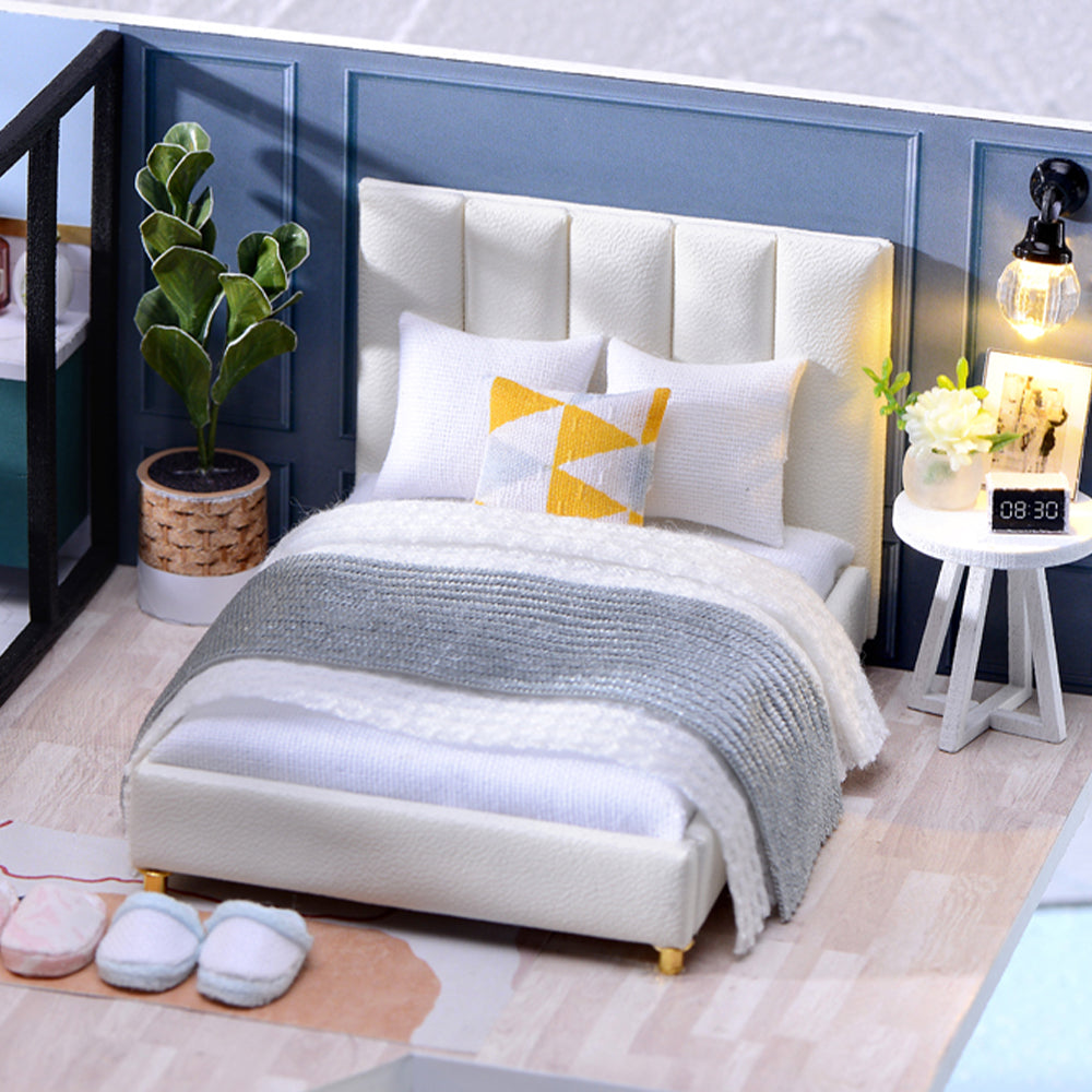 CUTEBEE 1: 24 DIY Dollhouse Kit (Cozy Time)