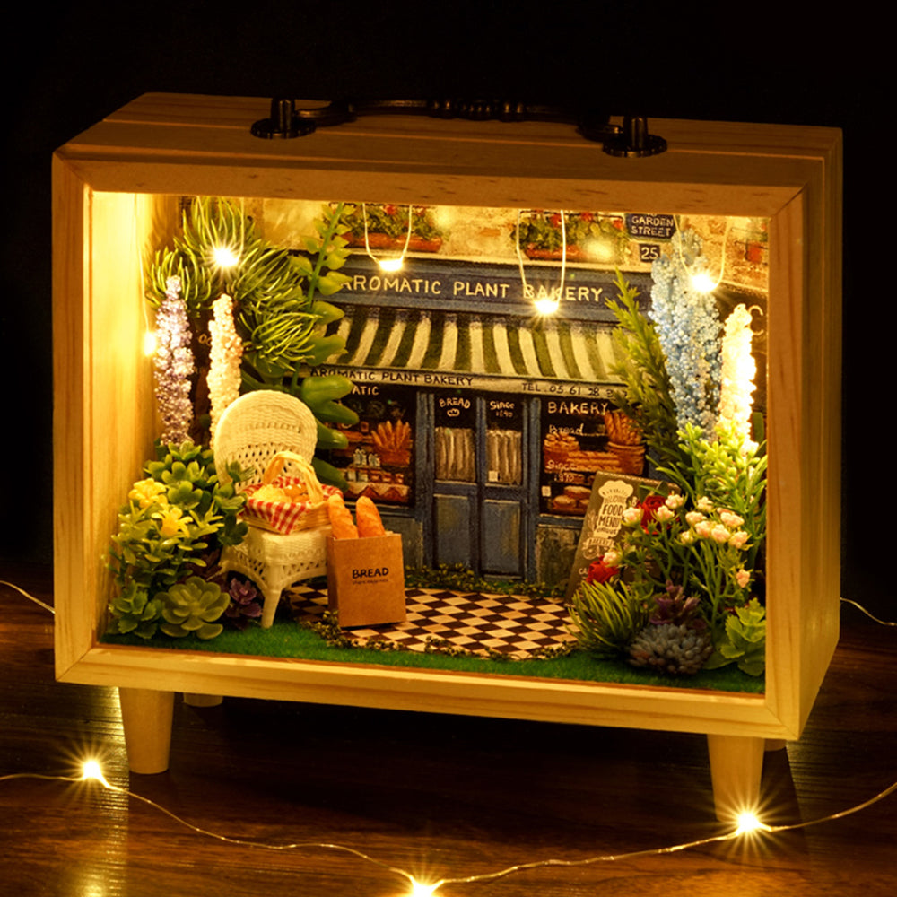 CUTEBEE 1: 24 DIY Dollhouse Kit (Small wooden box)