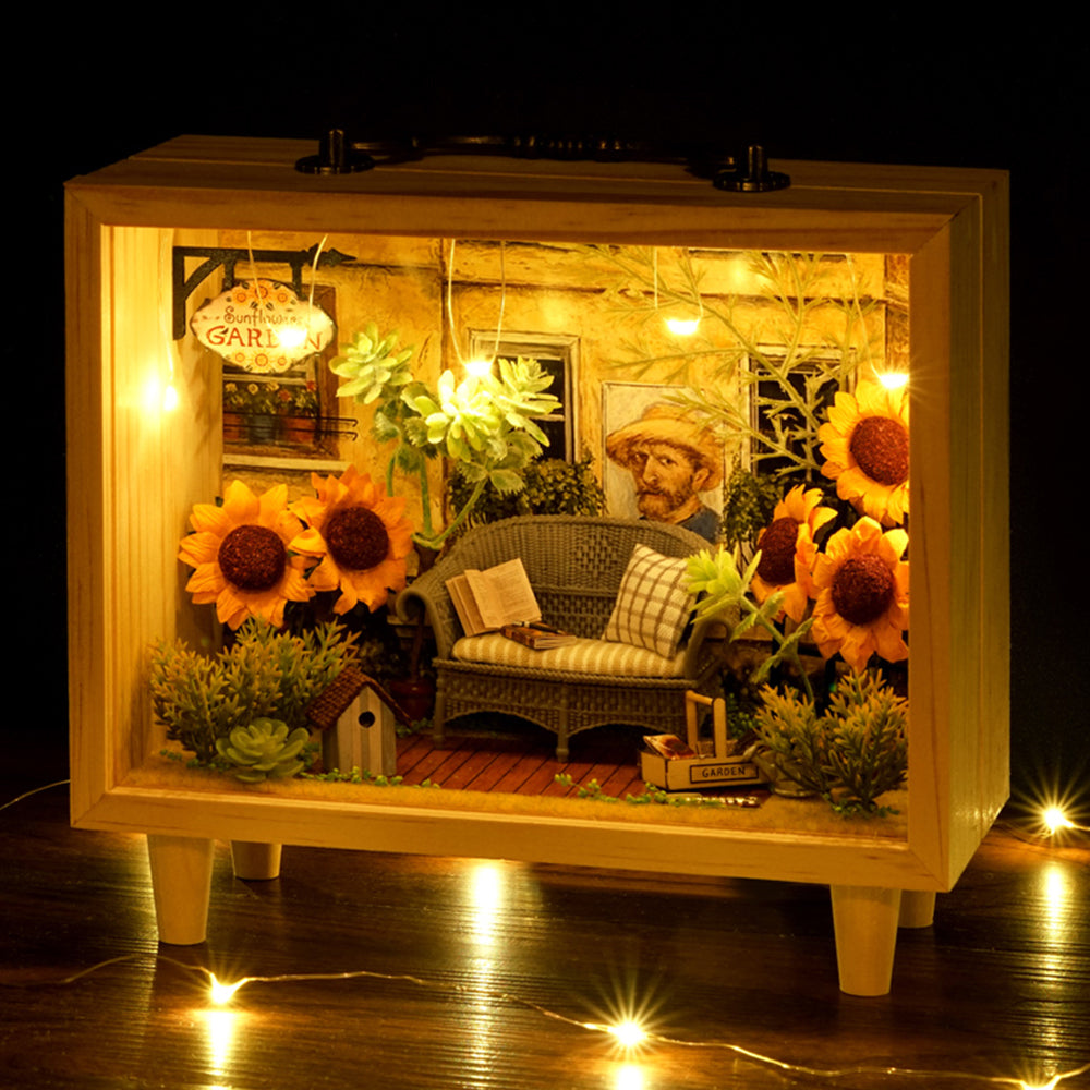CUTEBEE 1: 24 DIY Dollhouse Kit (Small wooden box)